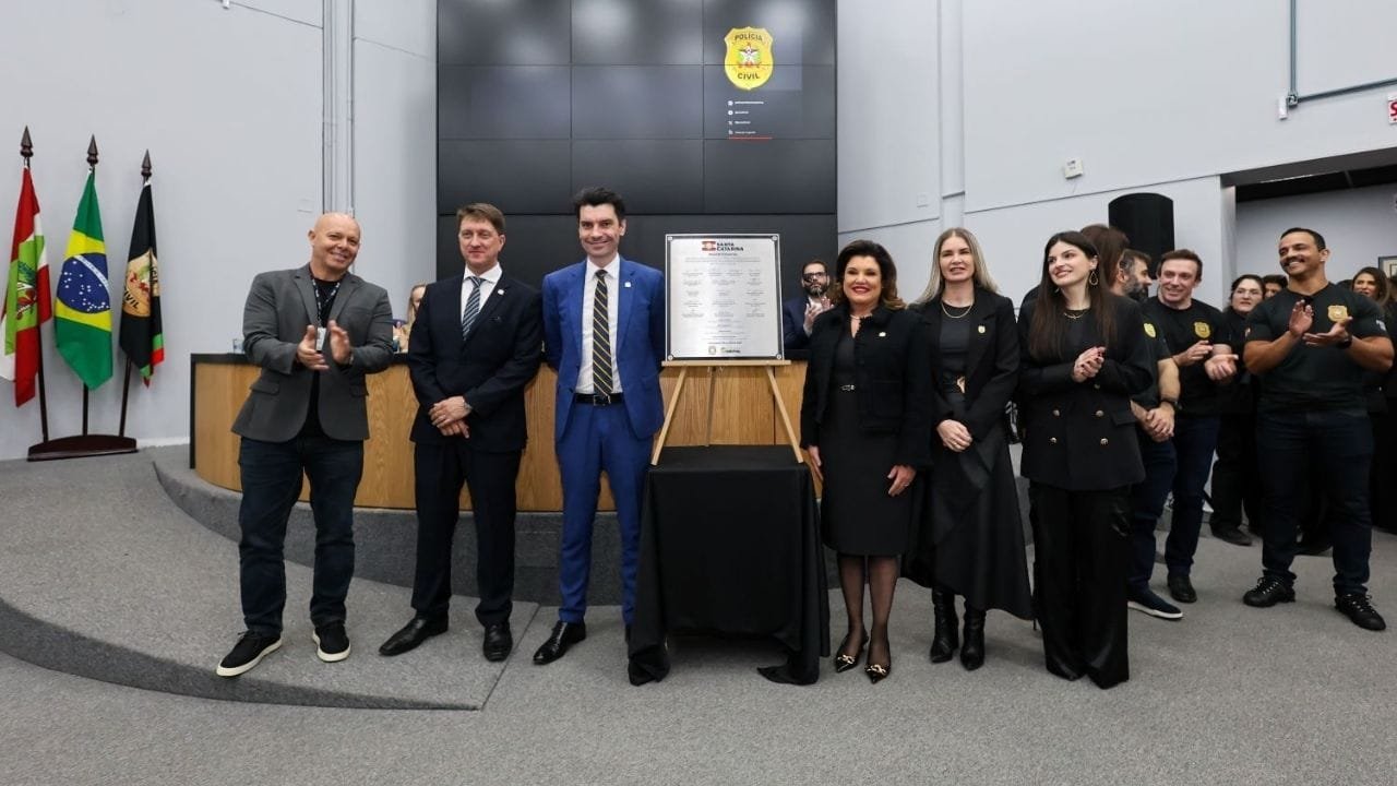 Polícia Civil SC,213 anos Polícia Civil,inquérito digital SC,investimentos segurança Santa Catarina
