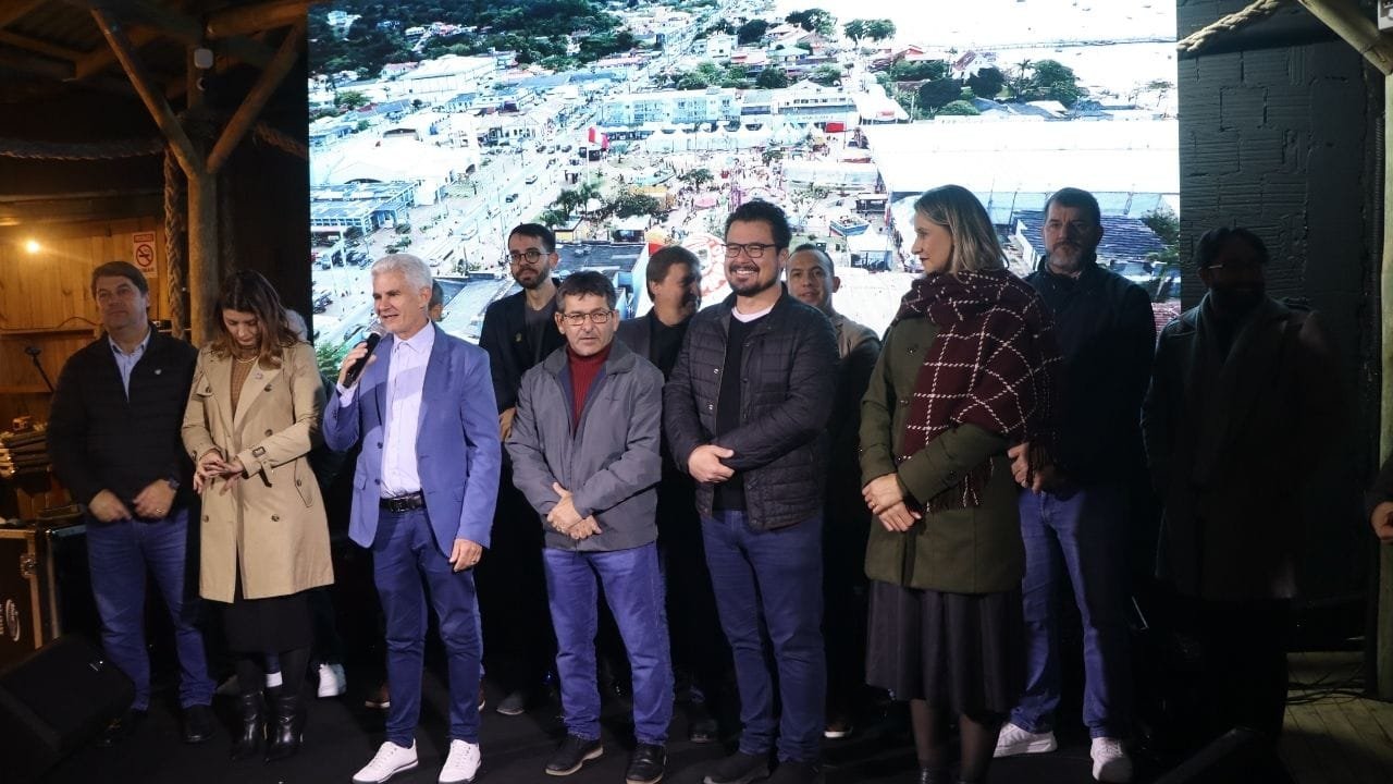 Festival do Camarão Porto Belo,shows Porto Belo 2025,gastronomia camarão,eventos gratuitos Santa Catarina,programação festival camarão