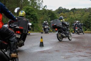 programa CNH Emprego na Pista,curso motofrete SC,habilitação EAR,motofretistas Vale do Itajaí,qualificação motoboys