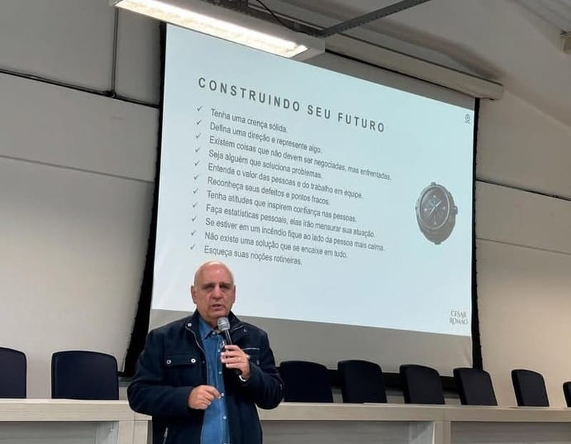 Cesar Romão realiza Palestra para o Rotary Distrito 4420