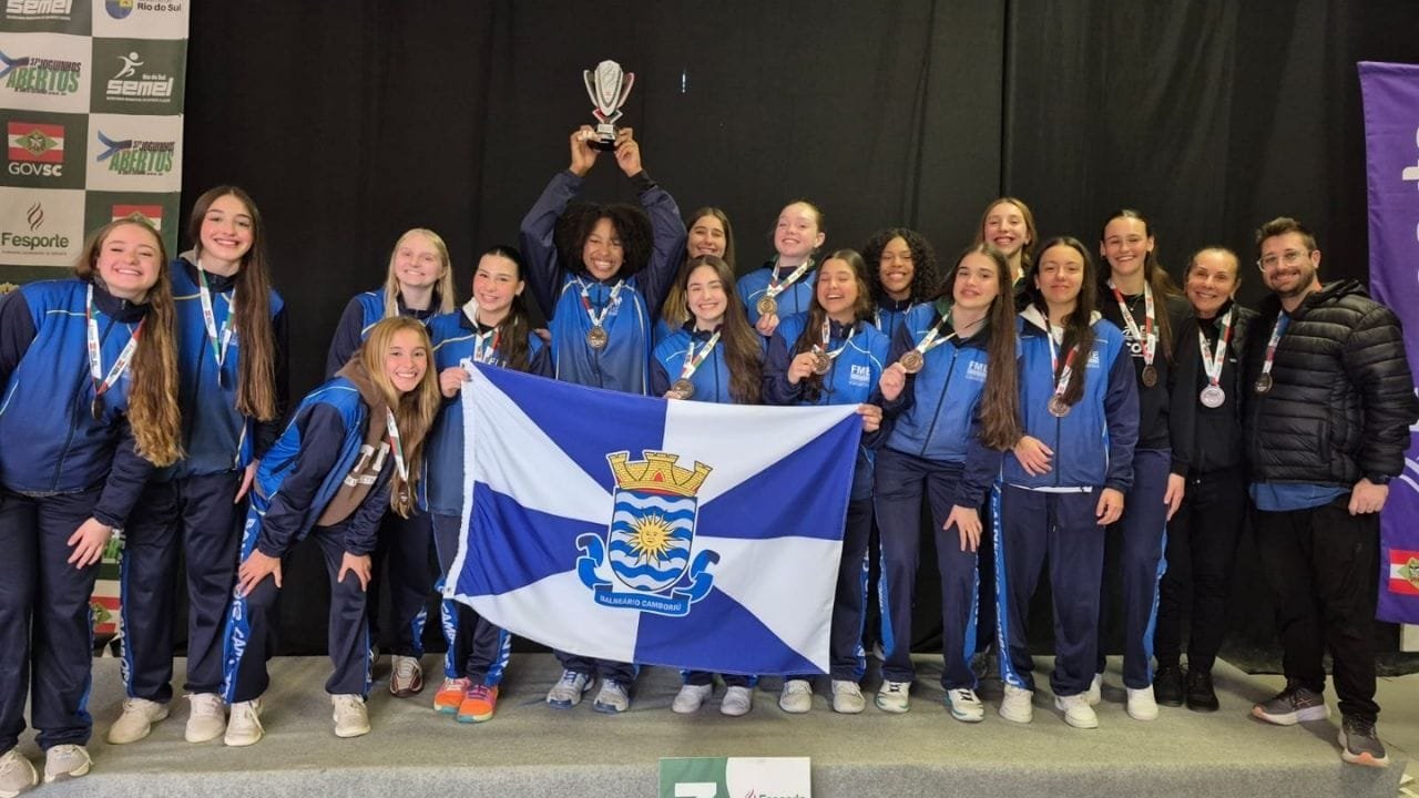 Balneário Camboriú voleibol,Joguinhos Abertos SC,medalha bronze vôlei,FME BC