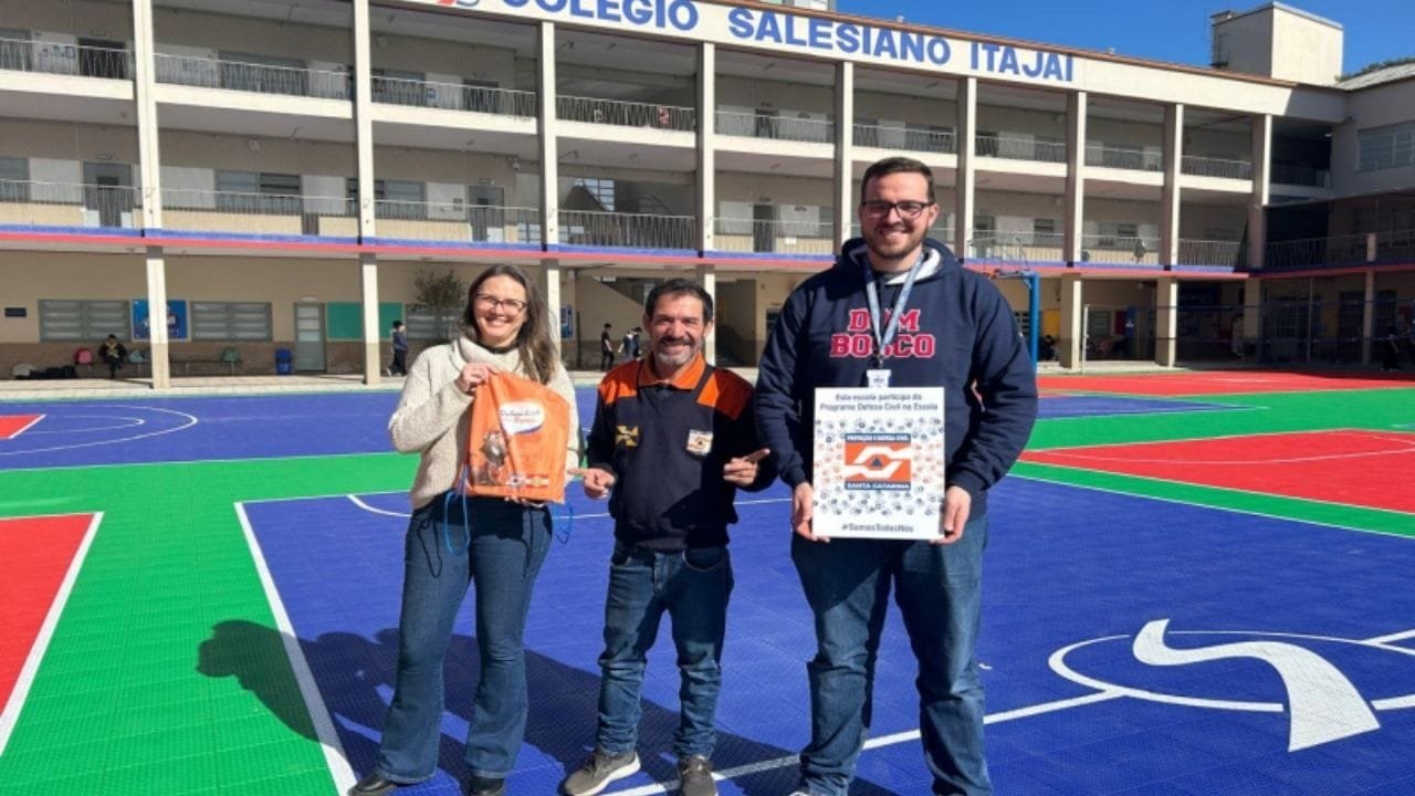 programa Defesa Civil na Escola,prevenção de desastres Itajaí,educação ambiental Itajaí,capacitação alunos Itajaí