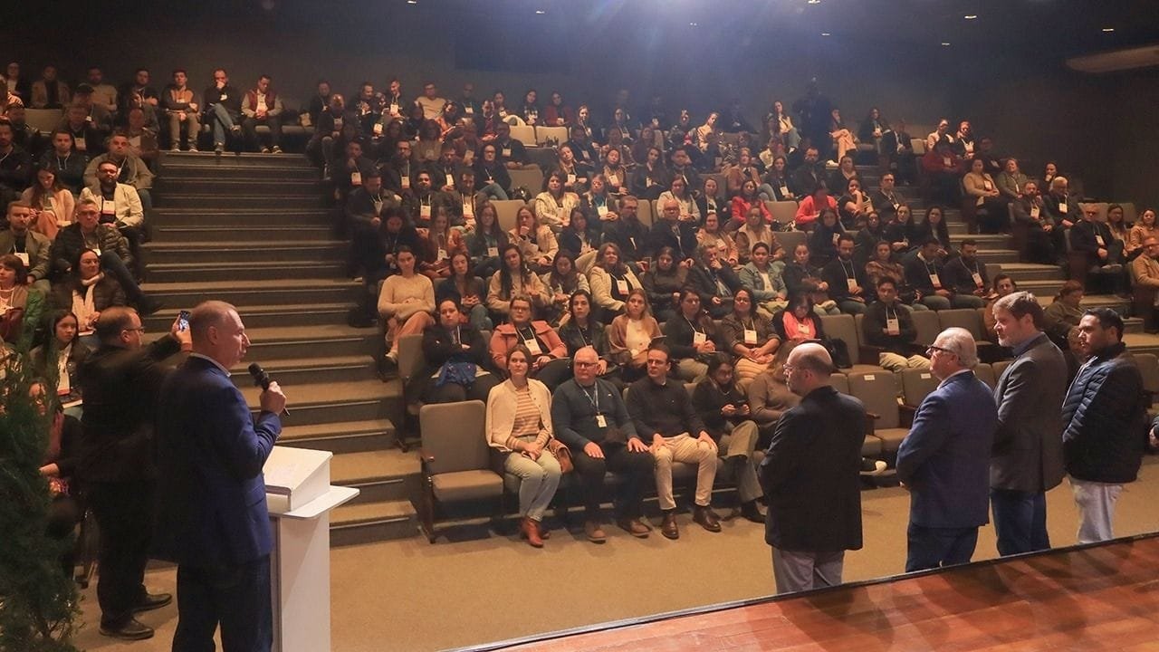 Ciclo de Estudos TCE-SC,capacitação gestores públicos SC,gestão pública Navegantes,TCE-SC 2025,controle público Santa Catarina