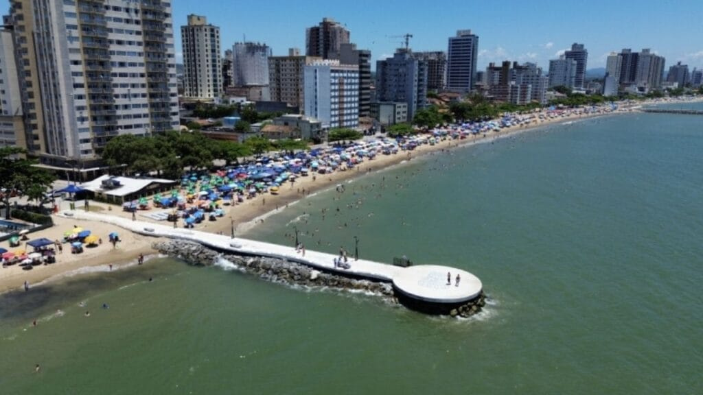 engordamento da faixa de areia,Balneário Piçarras obras,Praia Central Balneário Piçarras