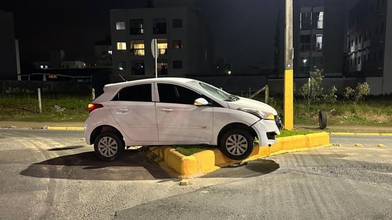 motorista embriagado Camboriú,acidente Rua São Paulo,prisão por embriaguez,Polícia Militar SC