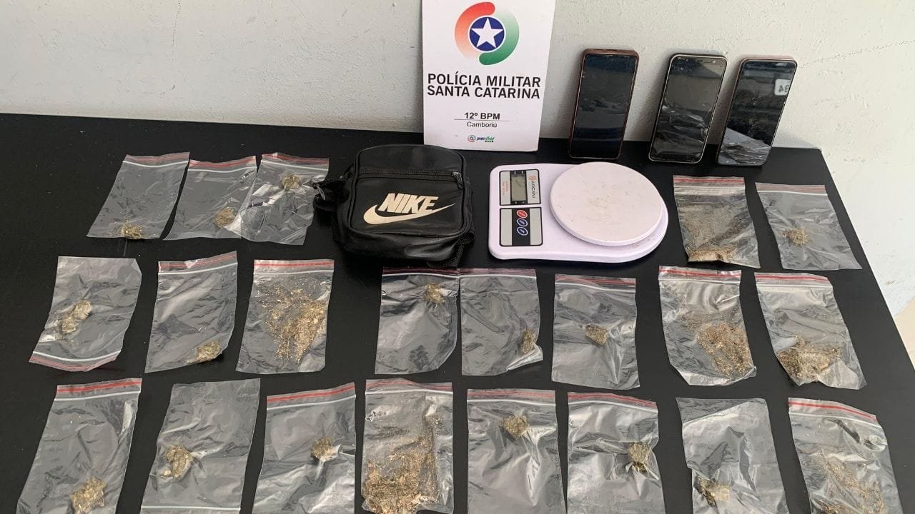 prisão Camboriú,tráfico de drogas Camboriú,Polícia Militar,receptação bicicleta,drogas apreendidas