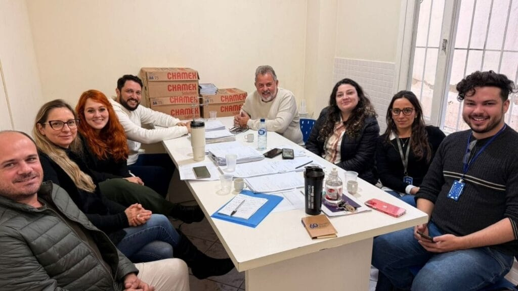 trabalho infantil BC,atendimento CREAS Balneário Camboriú,proteção crianças SC,fluxo denúncias trabalho infantil,jovem aprendiz SC