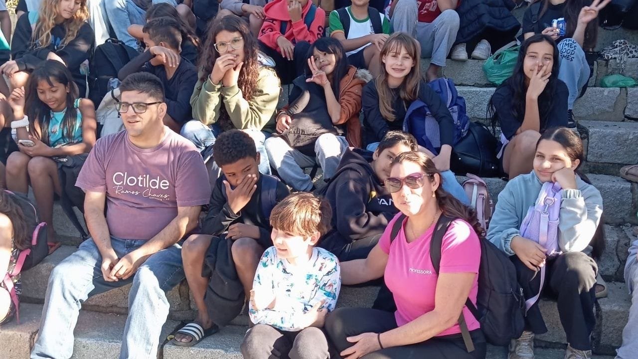 Camboriú livro,patrimônio cultural Camboriú,estudantes Camboriú,Águas de Camboriú,Instituto Aegea