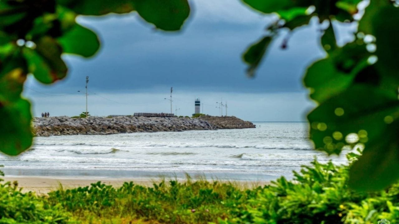 previsão do tempo Itajaí,litoral norte SC,variação de nuvens,vento e ondas,Defesa Civil Itajaí