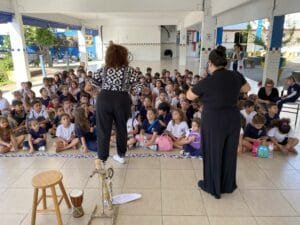 espetáculo Angola Itajaí,contação de lendas negras,Baobá Itajaí,temporada cultural gratuita,imigração angolana