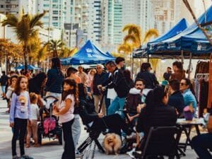 feira Praia Central,Balneário Camboriú cultura,Fundação Cultural feiras