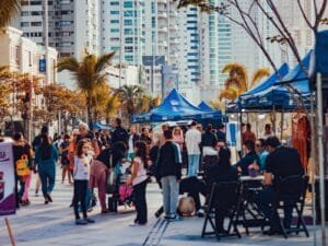 feira Praia Central,Balneário Camboriú cultura,Fundação Cultural feiras