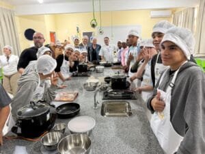 Tech Chef Camboriú,gastronomia na educação,ensino inovador,tecnologia educacional,aulas práticas de culinária