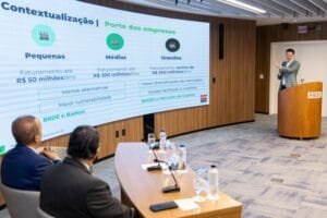 pacote emergencial SC,tarifa EUA,proteção empresas SC,financiamento BRDE,ICMS postergação