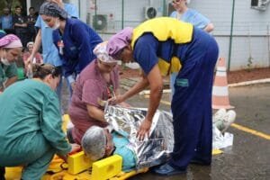 Unimed Litoral segurança,simulado incêndio BC,hospital Balneário Camboriú,treinamento emergência saúde,acreditação QMentum