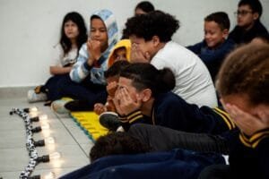 Projeto Baobá Itajaí,espetáculo Angola,cultura afro-brasileira,arte na educação,lendas angolanas