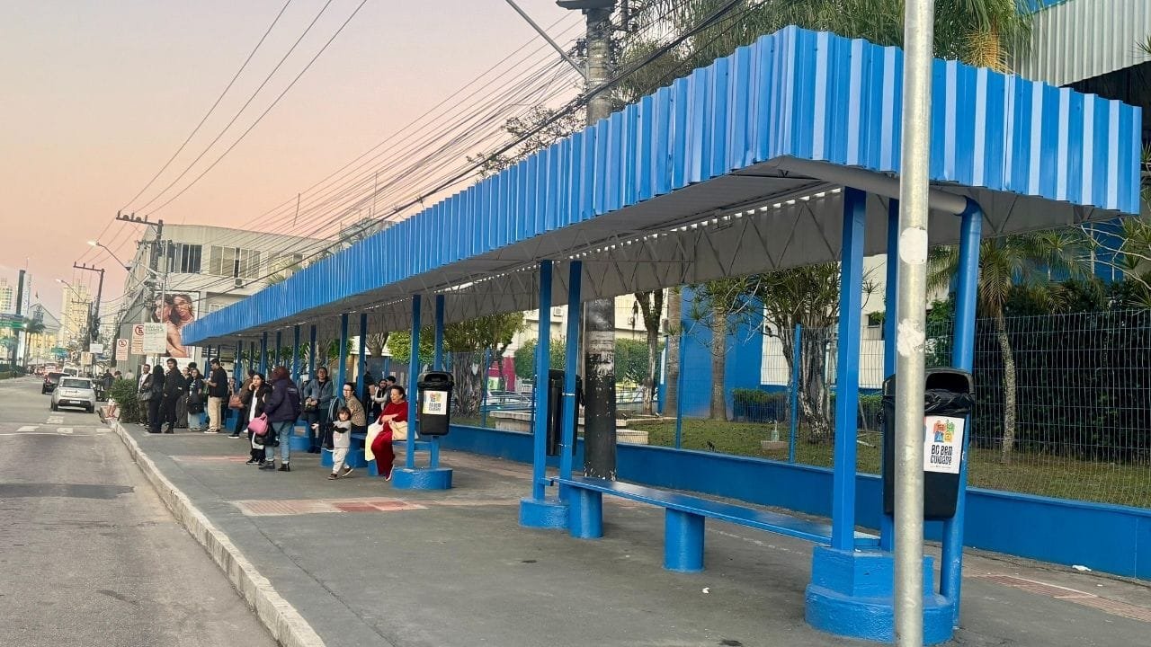 ponto de ônibus BC,melhorias rodoviária BC,transporte coletivo Balneário Camboriú,mobilidade urbana,BC Trânsito