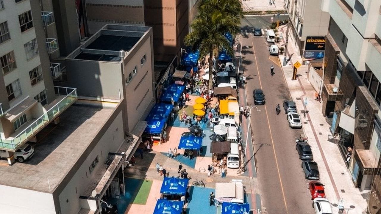 Feira de Verão 2025/2026,Balneário Camboriú inscrição,feirantes AMFRI,artesanato e arte local,evento cultural