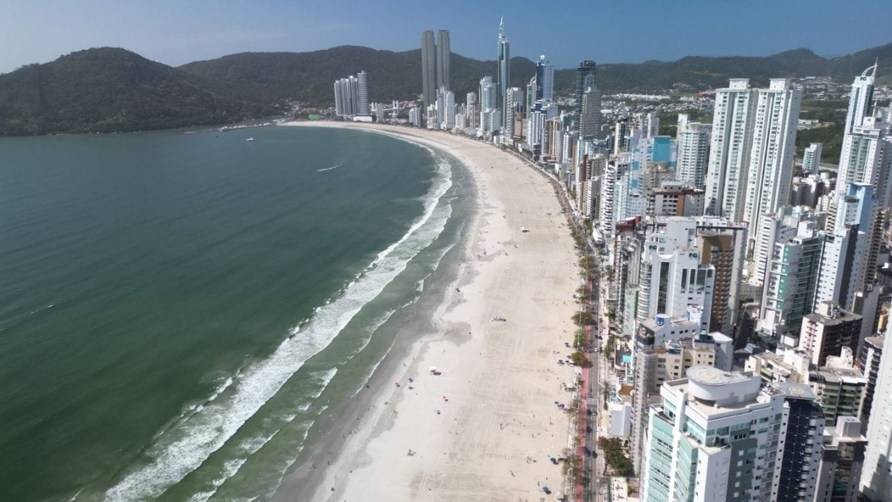 Balneário Camboriú FIT 2025,trade turístico BC,promoção internacional turismo,Secretaria de Turismo BC,Buenos Aires turismo