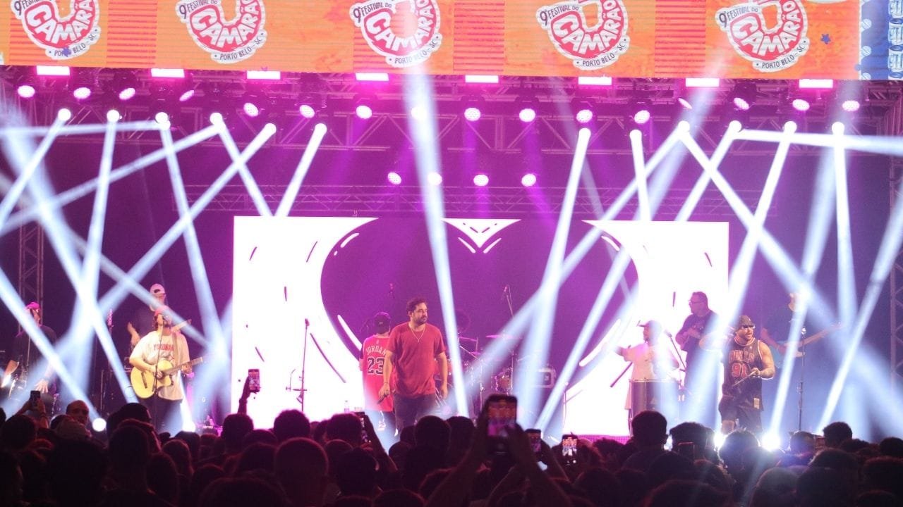 Festival do Camarão Porto Belo,tradição pesqueira SC,festas de outubro Santa Catarina,shows Festival do Camarão