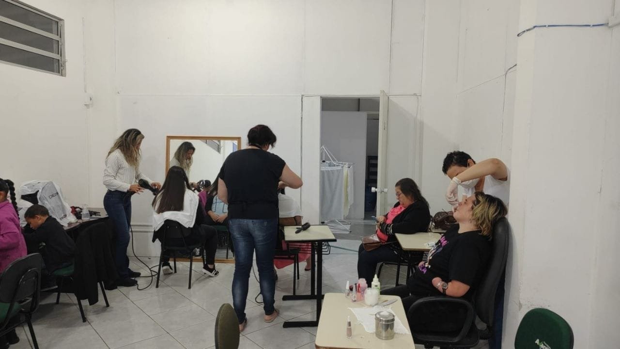 autocuidado mulheres Camboriú,PAIF CRAS,ação social Camboriú,integração mulheres SC,assistência social feminina