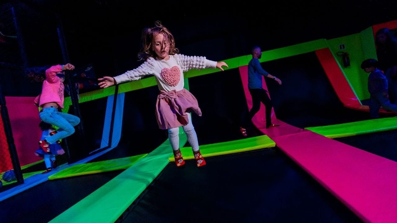 festas Wow Park,aniversário infantil SC,parques de trampolim,experiências para crianças,diversão segura