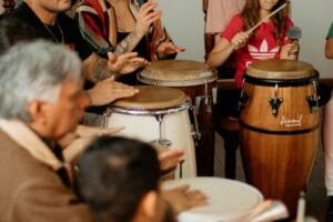 ancestralidade afro-brasileira,TRA TUM DUM,1º Festival de Percussão Afro-brasileira de Balneário Camboriú,oficinas,workshops,intervenções culturais,ritmos afro-brasileiros,Circuito Prático do festival,produtor cultural,Política Nacional Aldir Blanc de Fomento à Cultura,Ministério da Cultura,Fundação Cultural de Balneário Camboriú