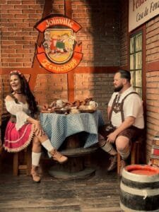 Fenachopp,Santa Catarina,Instituto Fenachopp Joinville,música e gastronomia típica,Sociedade Rio da Prata,tradições germânicas,cultura,Núcleo Cervejeiro da Ajorpeme,culinária germânica,Gastronomia alemã