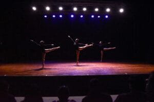 Corpo de Baile Itajaí,apresentações de ballet,formação de bailarinos,cultura Itajaí,projeto artístico SC