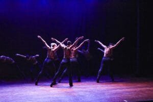 Corpo de Baile Itajaí,apresentações de ballet,formação de bailarinos,cultura Itajaí,projeto artístico SC