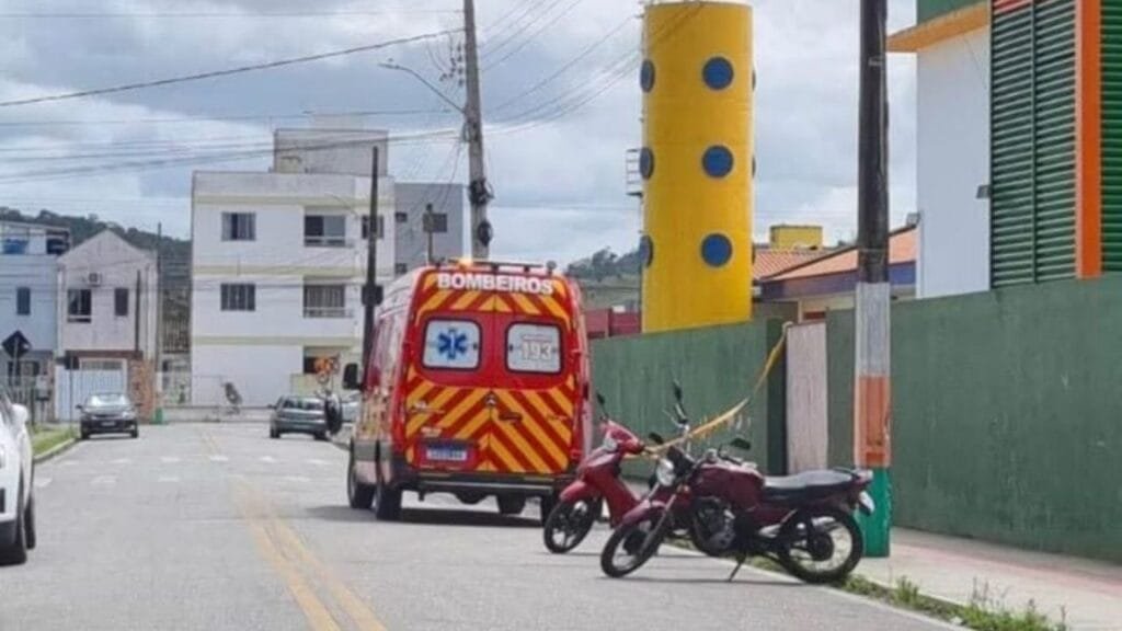 ataque faca Camboriú,adolescentes apreendidos SC,agressão escola SC,violência escolar,CPP Camboriú