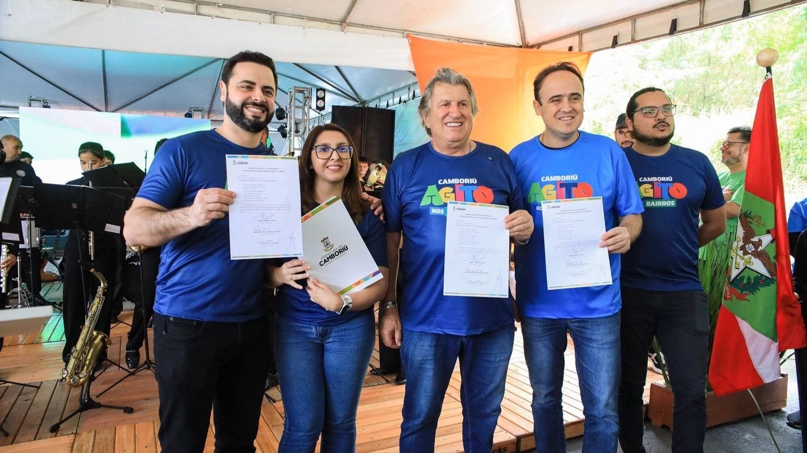 Agito nos Bairros Camboriú,Leonel Pavan,mutirão cidadania,serviços públicos,evento Camboriú