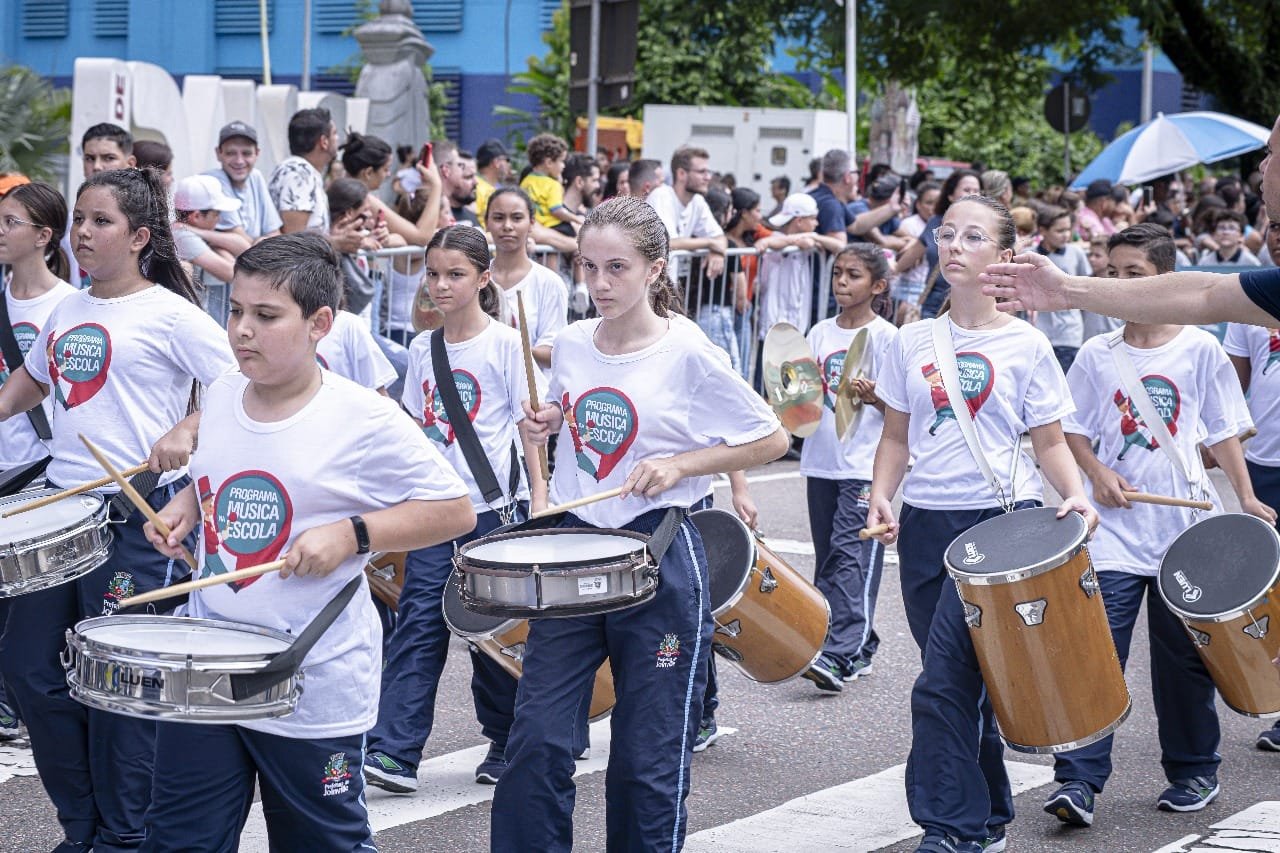 Núcleo de fanfarras do programa Música na Escola completa dois anos com quase 1.500 participantes
