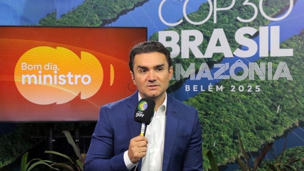 turistas estrangeiros Brasil,meta 10 milhões,crescimento do turismo,Celso Sabino turismo