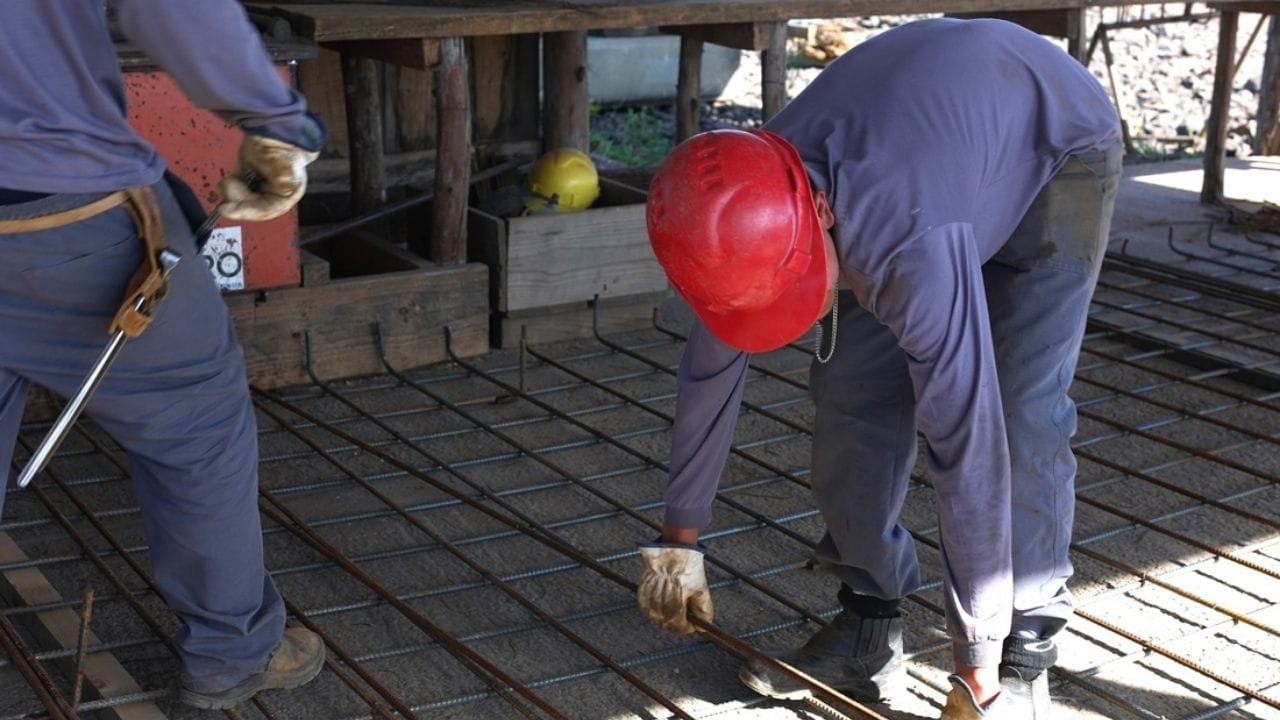 economia SC,crescimento 4,9%,atividade econômica,Santa Catarina 2025