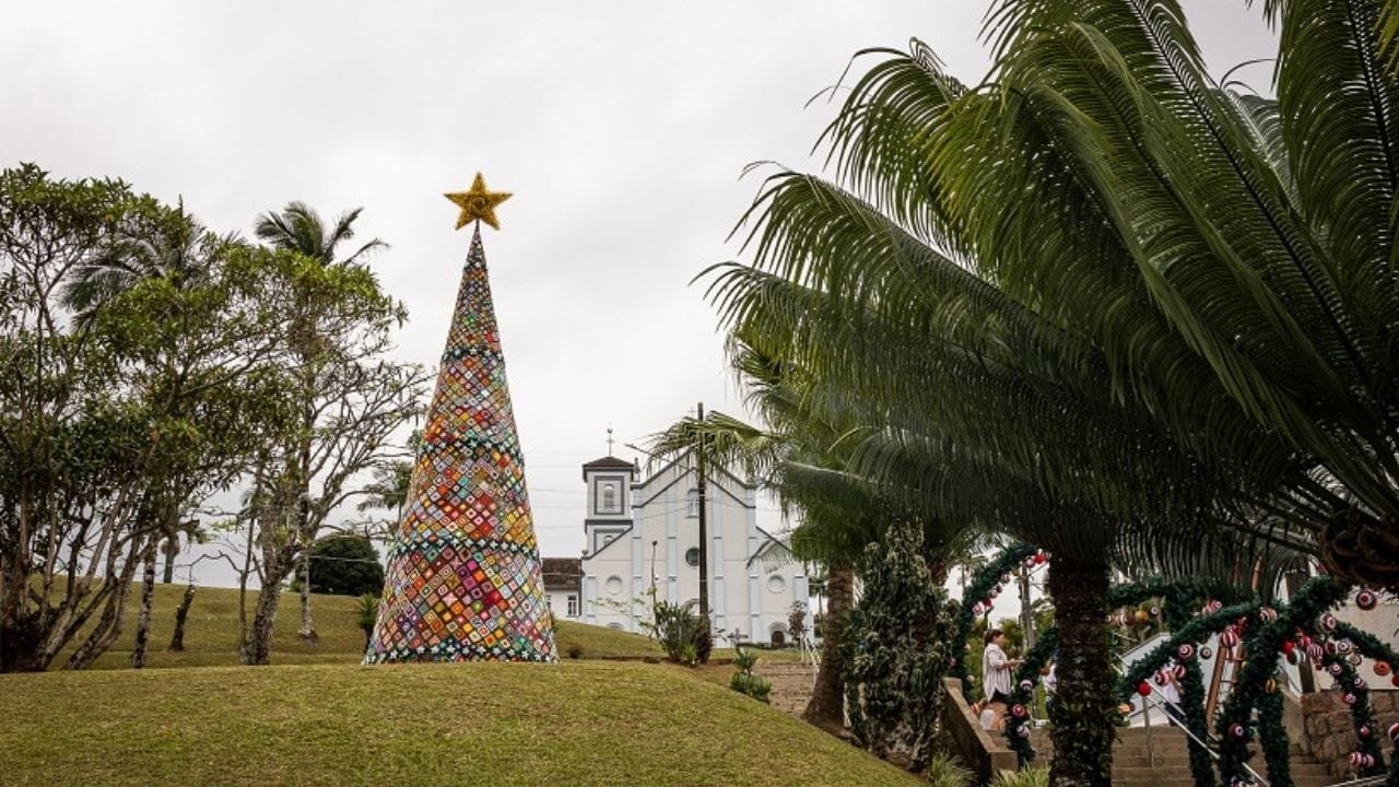 maior árvore de crochê,Rodeio SC,Círculo fios,artesanato natalino