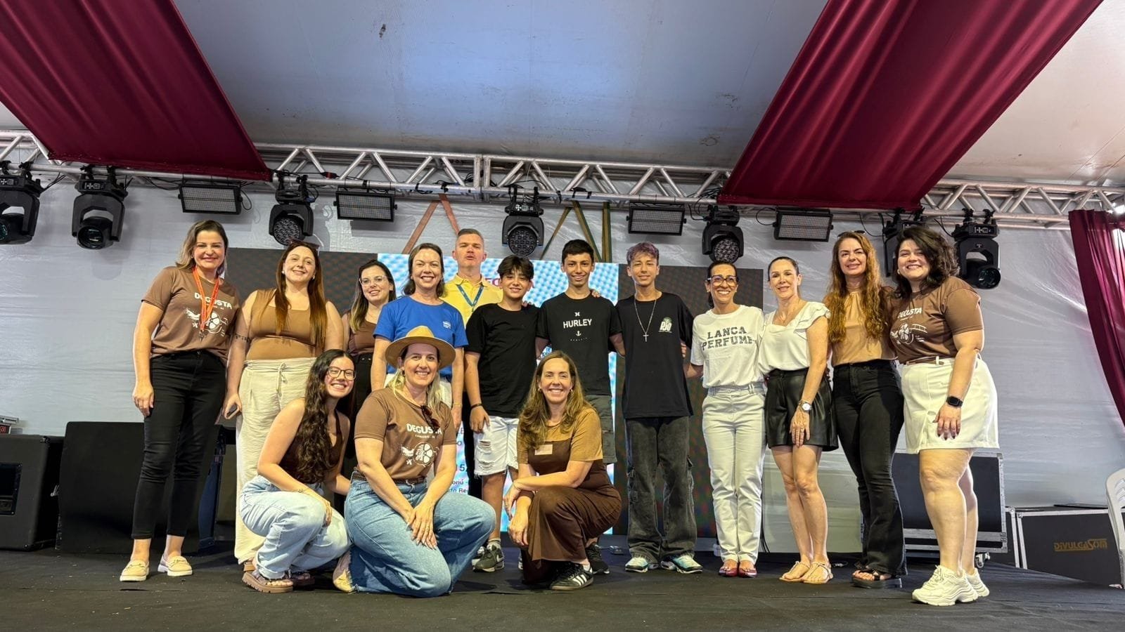 Degusta Camboriú,Camboriú,Santa Catarina,festival gastronômico,Avicam,pesquisa de satisfação,gastronomia,turismo local,Italianito Restaurante,Buffalo Bill Hamburgueria.