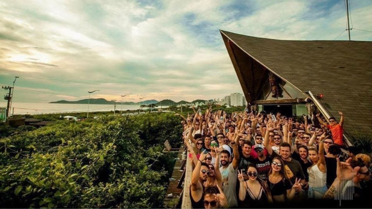 Warung 23 anos,Warung Itajaí,Day Party All Day I Dream,festa eletrônica SC