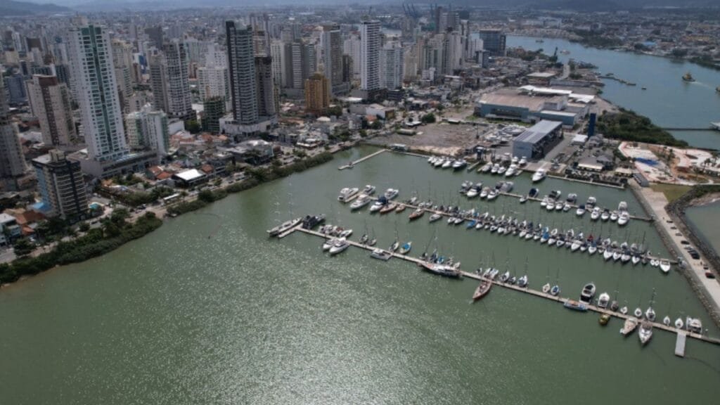 Itajaí turismo,RoadShow Lima,eventos turísticos SC,promoção turística internacional