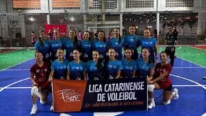 vôlei Balneário Camboriú,Série Ouro,vice-campeãs,Liga Catarinense Sub-16,FME BC,Nova Trento,São Bento do Sul,Sub-14,Itajaí,Blumenau