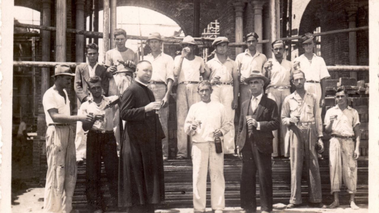 Igreja Matriz Itajaí,70 anos,exposição histórica,Centro de Documentação Histórica,patrimônio tombado,cultura Itajaí,Fundação Genésio Miranda Lins,memória histórica,visitação gratuita,história catarinense
