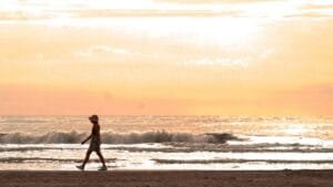 onda de calor Balneário Camboriú,alerta Defesa Civil,temperaturas acima de 30 graus,calor intenso