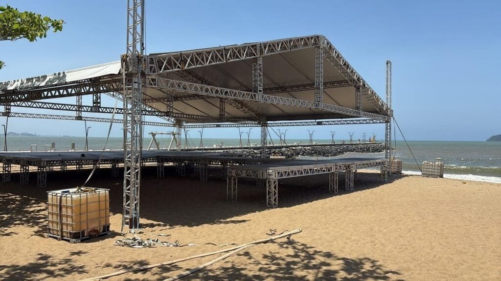 Verão Balneário Piçarras,Réveillon Piçarras,shows em Balneário Piçarras,queima de fogos Piçarras