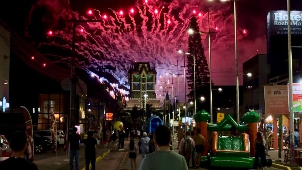 Passeio Brunetti,Avenida Alfredo Brunetti,bairro Armação,Secretaria de Turismo,Susan Corrêa,evento cultural,gastronomia ao ar livre,economia local,atrações musicais,evento dominical