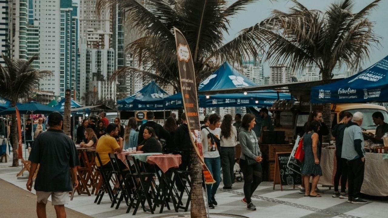 Feira da Orla BC,Balneário Camboriú verão,evento cultural BC