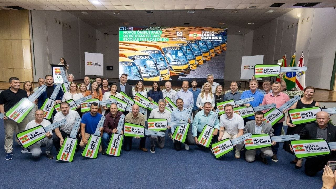 ônibus escolares SC,Escola Boa,Educação Levada a Sério