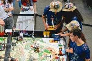 Itajaí FLL,Escola Sesi robótica,competição First Lego League