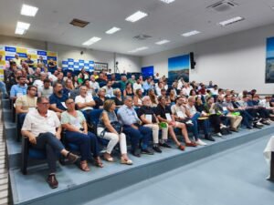 Balneário Camboriú,microzoneamento Balneário Camboriú,revisão do microzoneamento,Lei de Uso e Ocupação do Solo,planejamento urbano Balneário Camboriú,Câmara de Vereadores de Balneário Camboriú,Prefeitura de Balneário Camboriú,conferência de microzoneamento,Corredores de Desenvolvimento,zoneamento urbano Santa Catarina,desenvolvimento urbano sustentável,adensamento urbano Balneário Camboriú,mobilidade urbana,legislação urbanística,revisão do plano urbano