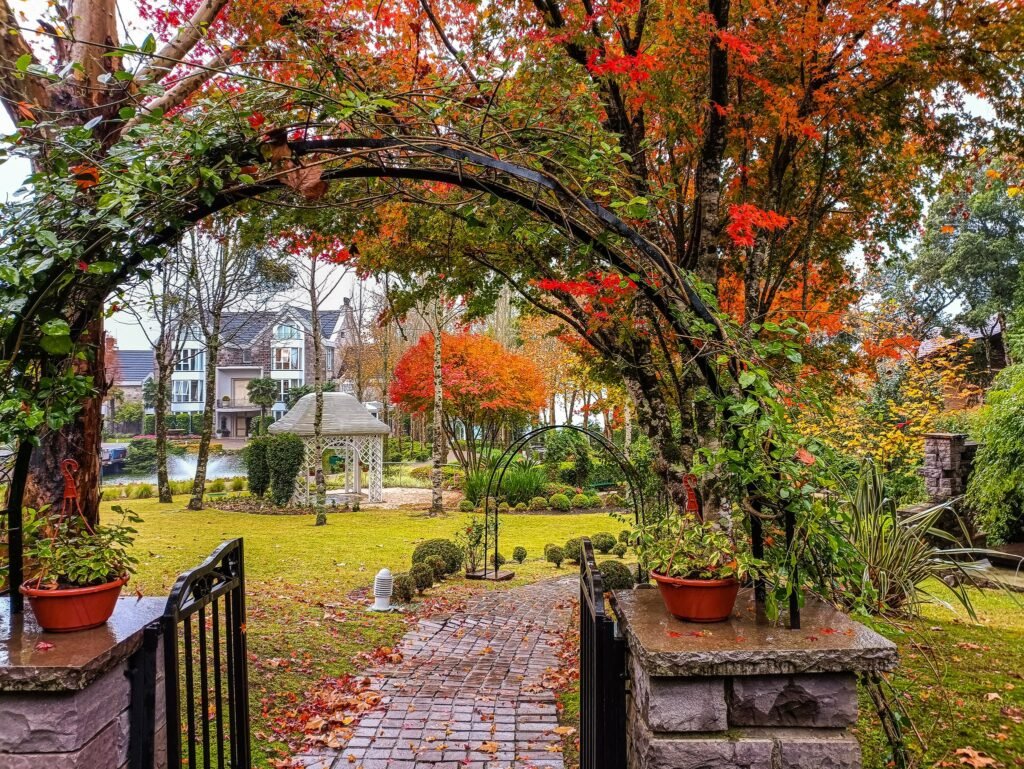 Na hotelaria, o serviço acontece em tempo real e diante do cliente