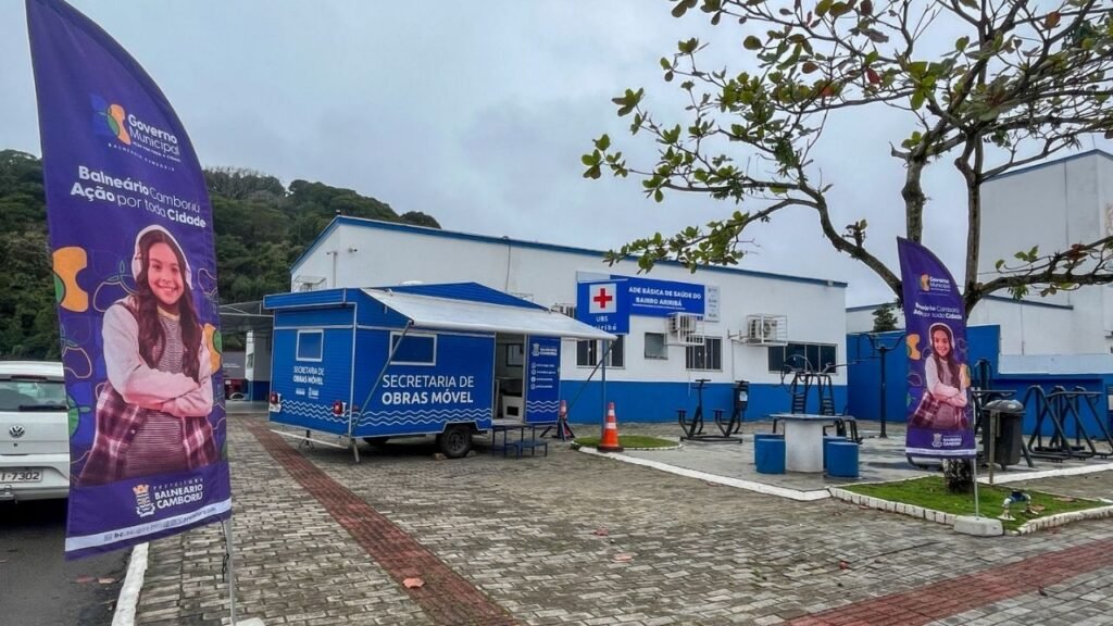 Secretaria de Obras Móvel,Balneário Camboriú,Bairro Ariribá,serviços públicos